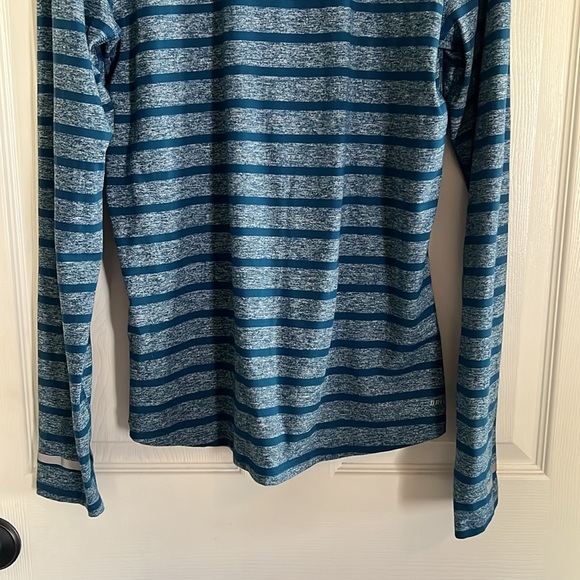 Nike Pullover - Picture 9 of 11